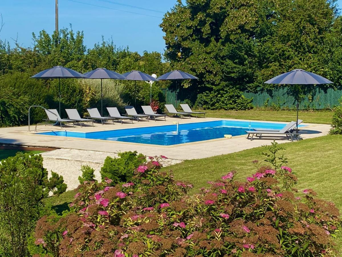 Le Petit Bleu Chambre D'Hotes Bourg-de-Visa Exterior photo